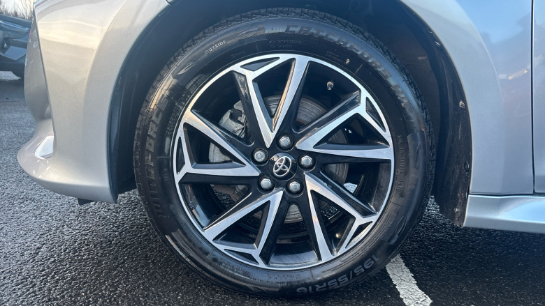 Toyota Yaris 1.5 Hybrid Design 5dr CVT Hybrid Hatchback